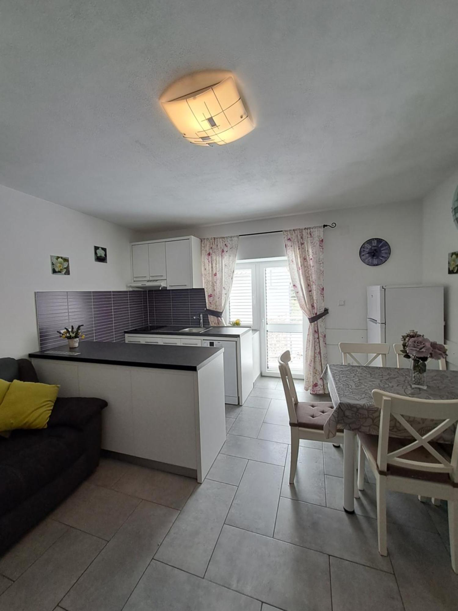 Greta Apartment Връбник Екстериор снимка